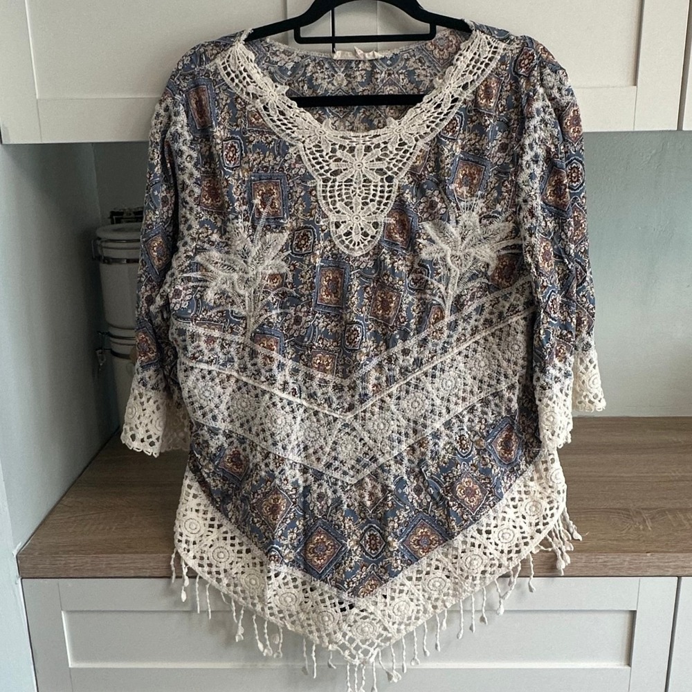 Solitaire Anthropologie Boho Crochet Lace Blouse XL Handkerchief Tassel Festival